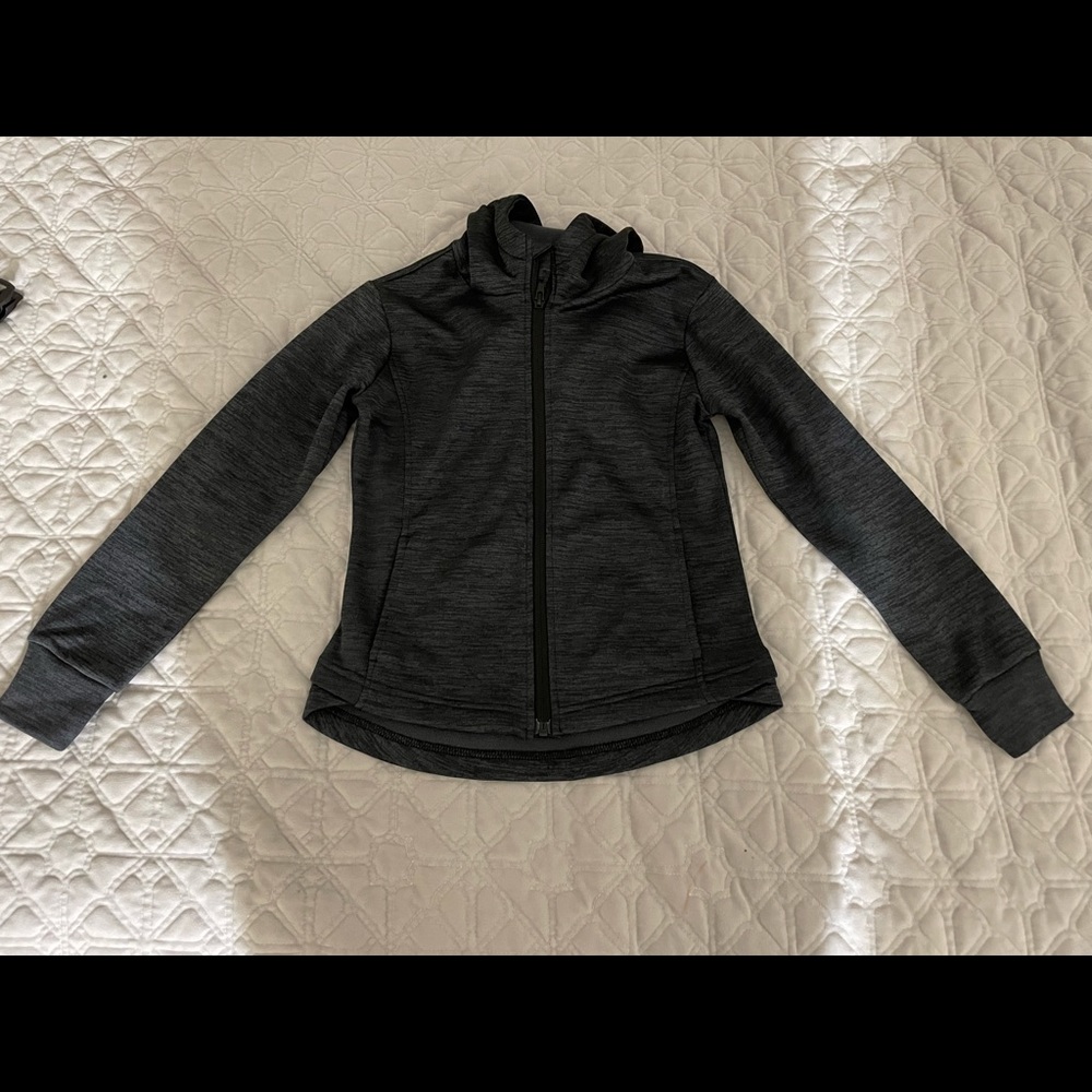 Z by Zelle girls sweater